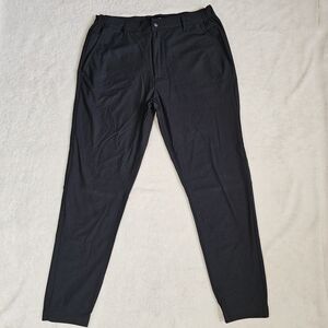 CUTS Joggers Size L